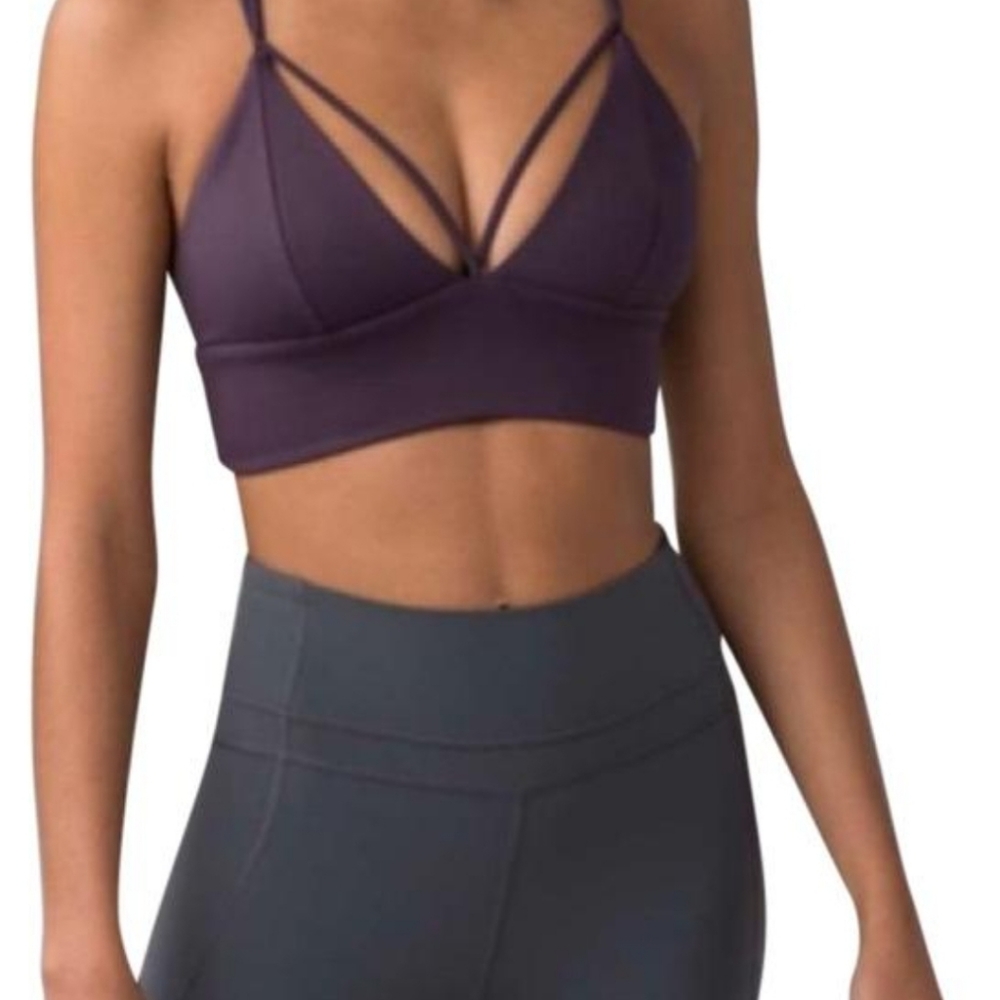Lululemon Pushing Limits Bra, size 4p